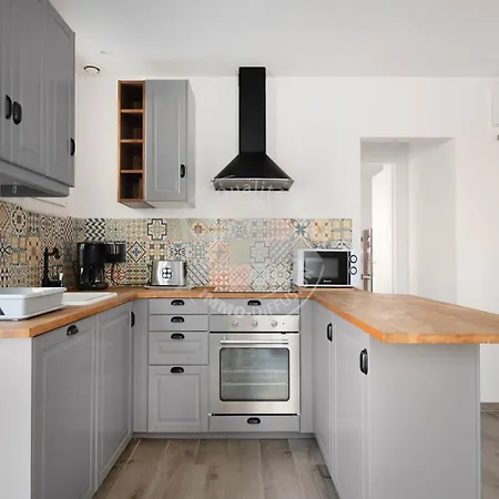 Appartement As15280 - P3 Face à La Avec Garage Privé à 2 Pas Du Centre Le Grau-du-Roi