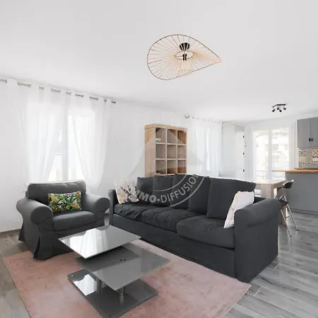 As15280 - P3 Face A La Avec Garage Prive A 2 Pas Du Centre Apartment